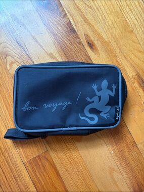 agnès b. x Cathay Pacific Bon Voyage Travel Pouch Black